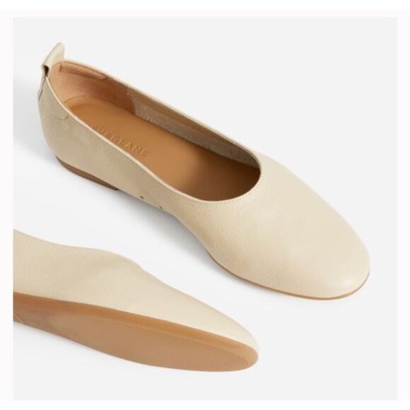 Everlane Shoes - Everlane The Italian Leather Day Glove flats7.5 cream minimalist Quiet luxury